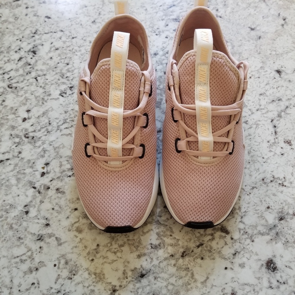 Nike Ashin Modern Running shoes  sneakers